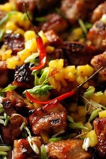 Un dimanche à moulitude sur canapé ou comment un p’tit cochon nous a sauvé de la faim… Un dimanche à moulitude sur canapé ou comment un p’tit cochon nous a sauvé de la faim…