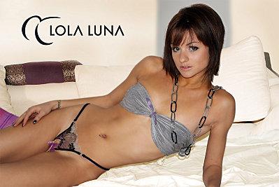 Escapade en lingerie pour la saint valentin paola-ouvert-web