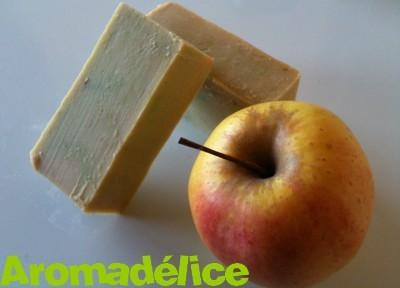 053 Savons façon marseillais : Le PompomPomme et le Verveine-miel