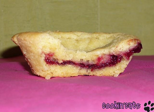 PALETS BRETONS A LA CERISE PALETS BRETONS A LA CERISE