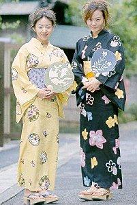 japonaises-kimono