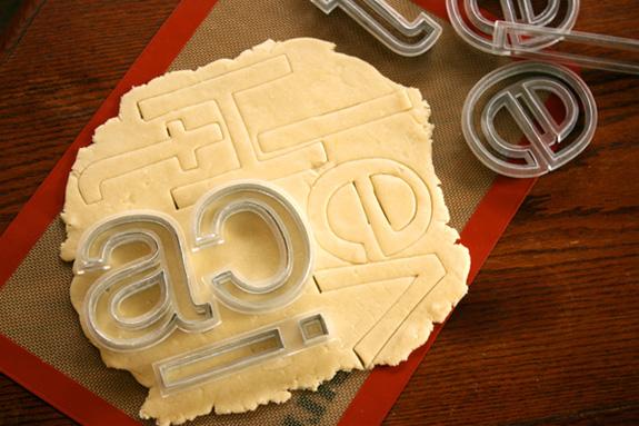 Des gâteaux en forme de lettres : de la typographie à la cuisine