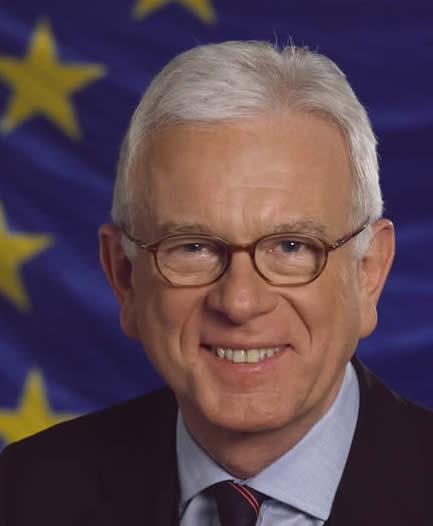0-Hans-GertPoetteringPresident-officialportrait2007_000.jpg (433×526)