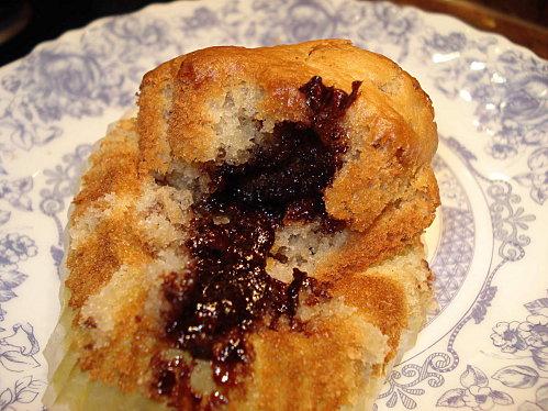 Muffins pralinés au coeur de nutella DSC03796