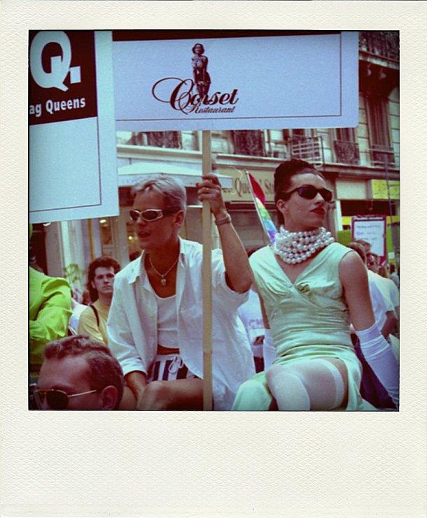 19950624-PARIS-Manif-de-la-Gay-Pride002-pola.jpg
