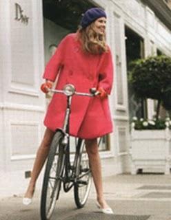 Have you ever dream about Dior Haute Couture ? ... Le manteau rose de Miss Dior Chérie : du rêve à la réalité de mon dressing repris par une star sur tapis rouge ou en ville ...