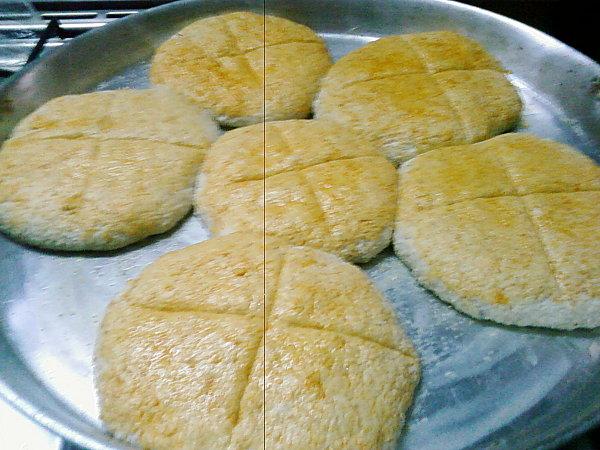 Petits pains croustillants a l’orge de Sourour 061207085101.jpg