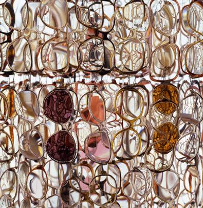 Suspension Spectacle par stuart haygarth. Suspension Spectacle par stuart haygarth.