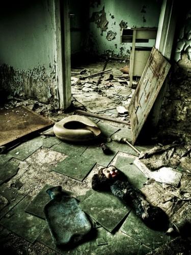 Chernobyl-Today-A-Creepy-Story-told-in-Pictures-hospital1.jpg