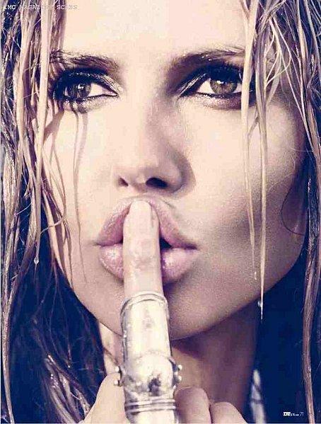 heidi-klum-topless-dt-04 123 183lo
