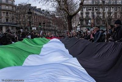 Une marche pour Gaza de la République à l'Opéra Une marche pour Gaza de la République à l'Opéra