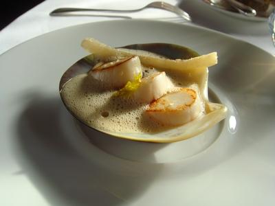 20100123 auberge ile 03 noix saint jacques baie erquy salsifis truffe noire 01 (ChrisoScope) 20100123 auberge ile 03 noix saint jacques baie erquy salsifis truffe noire 01 2010 a démarré fort (ChrisoScope)