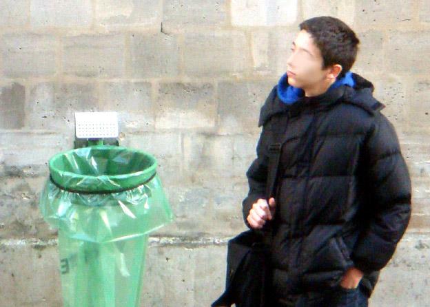 Misère de fac ado-poubelle.1265978531.jpg