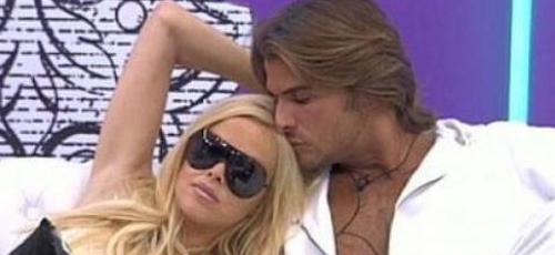 Secret Story ... Angie et Romain ... ils remettent ça ! Secret Story ... Angie et Romain ... ils remettent ça !