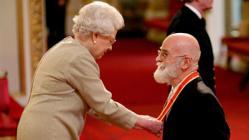 Terry Pratchett : j'ignore si c'est l'âge ou la maladie d'Alzheimer...