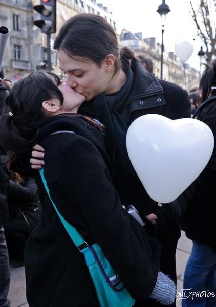 kiss-in-anti-racisme13