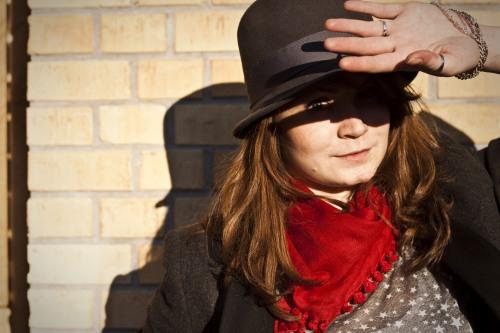 Blazer gris portrait 2 Where are the swallows?