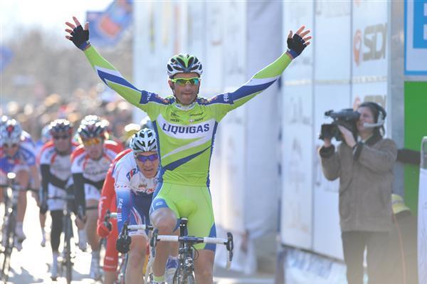 Tour of Oman, étape 4 =Leigh Howard-Général=Daniele Bennati Tour of Oman, étape 4 =Leigh Howard-Général=Daniele Bennati