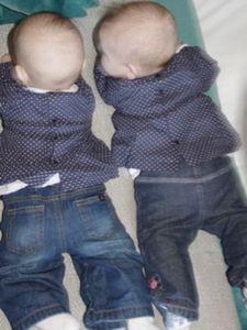 Nous sommes des soeurs jumelles Diapositive3