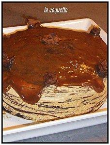 Gateau de crépes à la mousse aux noisettes et caramel au beurre salé. IMGP5104.JPG