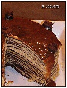 Gateau de crépes à la mousse aux noisettes et caramel au beurre salé. IMGP5111