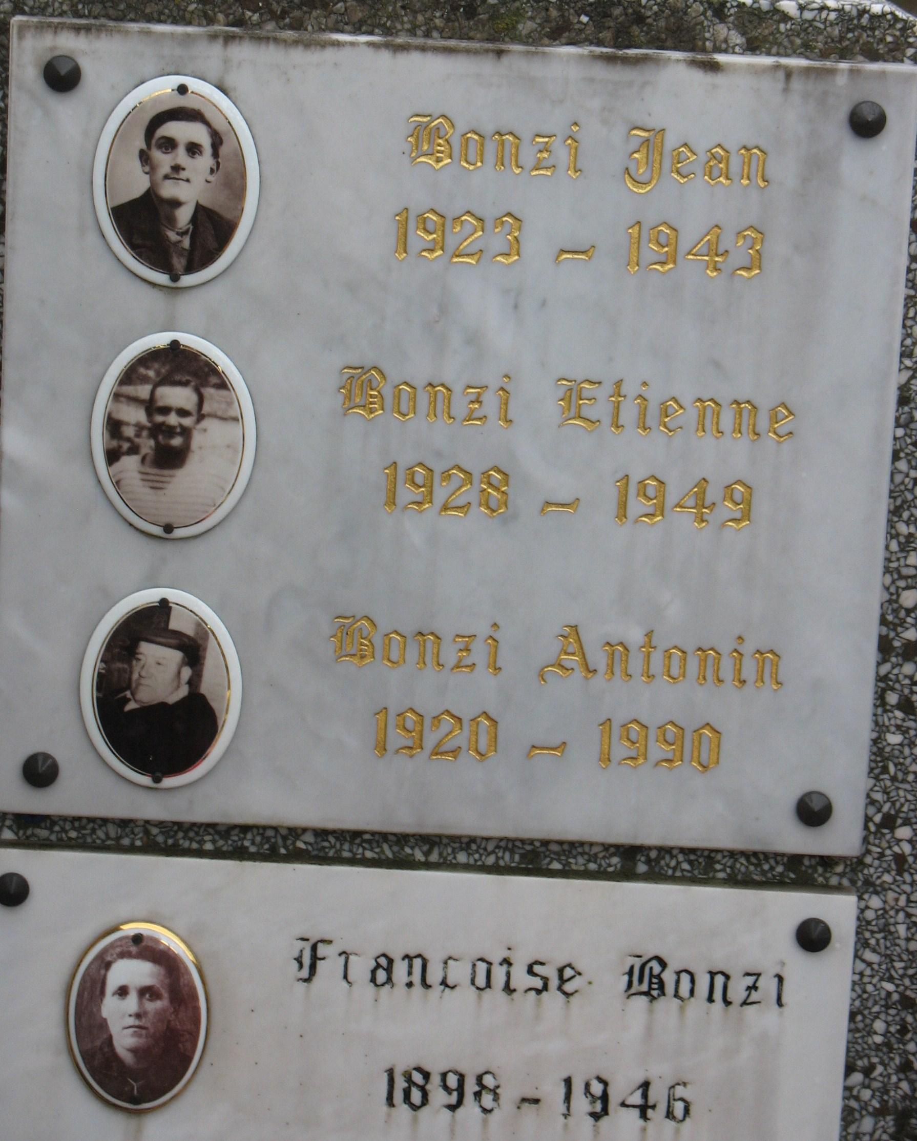 Funèbre coutume 007.1266594797.JPG