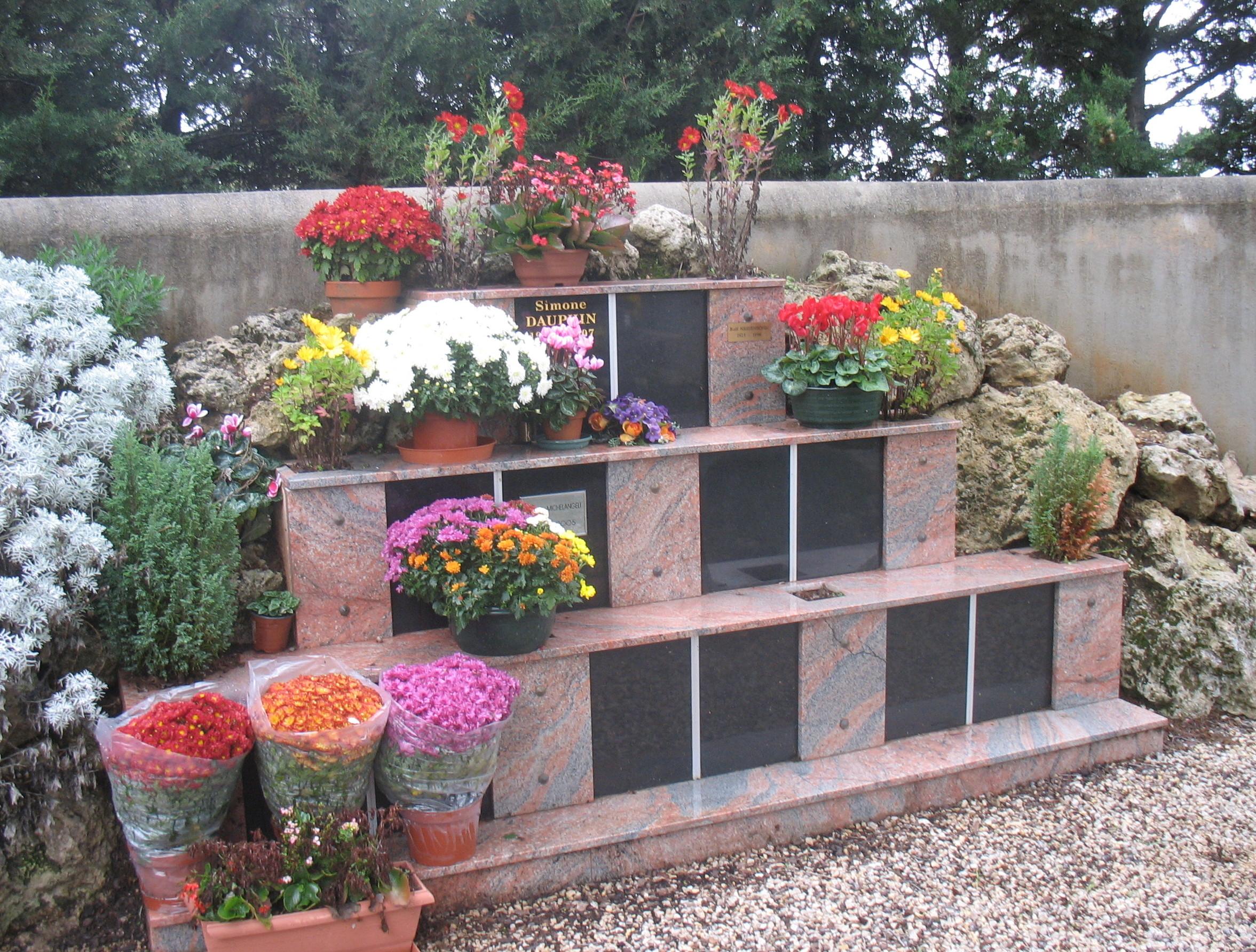 Funèbre coutume columbarium.1266502660.jpg