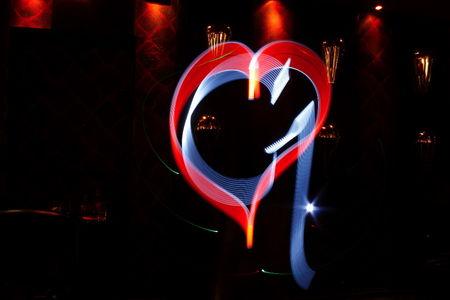 A la vitesse de la lumière... lightgraff_mass7301