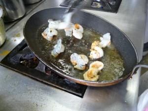 P1080260 Légumes ensoleillés, gambas sautées et tuile de parmesan