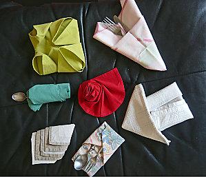 5 pliages de serviettes avec schéma, pour une belle table