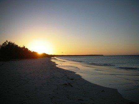 18 Coucher de soleil sur la plage de Mouli