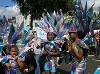 Entremet carnavalesque aux saveur des Antilles: coco, passion, choco