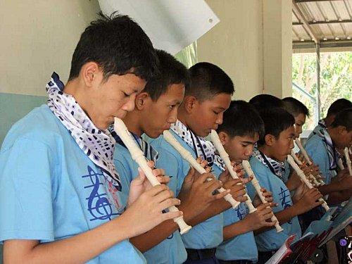 24 février: Journée des artistes. Concert de flute. DSCF3262