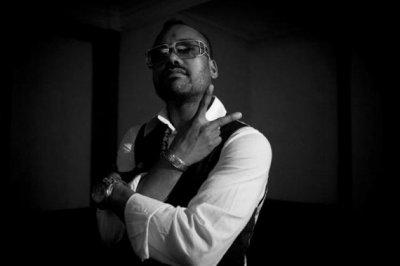 apl.de.ap - We Be Workin’ (Ft. Will.I.Am) http://i45.tinypic.com/nbavbr.jpg