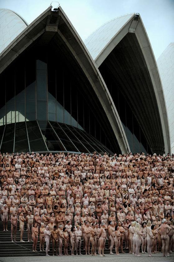 5 200 personnes nues devant l'opéra de Sydney‎
