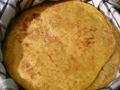 Puran Polis - pains sucrés farci aux lentilles - sweet lentil stuffed bread Puran Polis - pains sucrés farci aux lentilles - sweet lentil stuffed bread