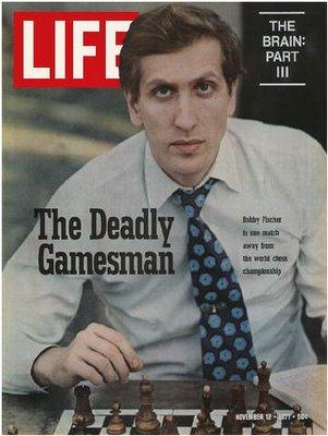 Bobby Fischer en couverture de Life, fin 1971. LAméricain a popularisé un sport dont il pensait quil ne plaisait pas à la majorité de la population. Après son retrait, les Échecs ont connu un net recul aux Etats-Unis malgré lapport de joueurs émigrés.