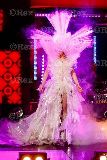 ⚡ Lady Gaga @ Jonathan Ross Show (London) ⚡