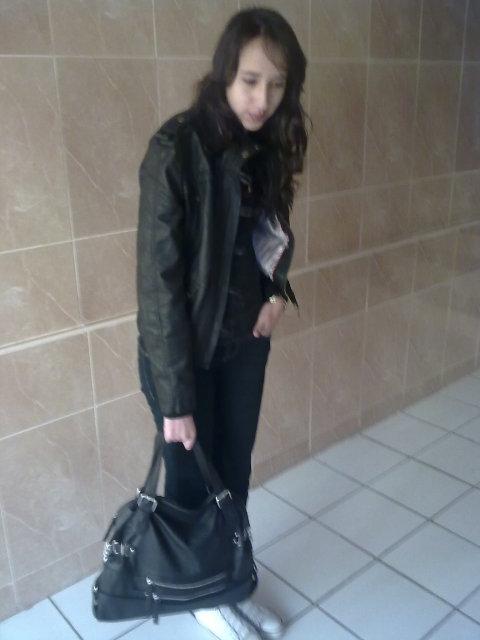 Le look tant attendu... / The long-awaited look ... Image and video hosting by TinyPic