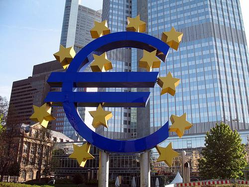 A PROPOS DE LA GOUVERNANCE ECONOMIQUE DE L'UNION EUROPEENNE 2462877914_0a707095a3.jpg