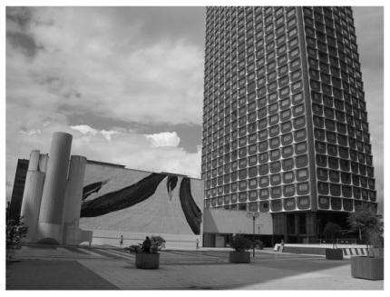 Ne l'appelle-t-on pas Beaugrenelle ?