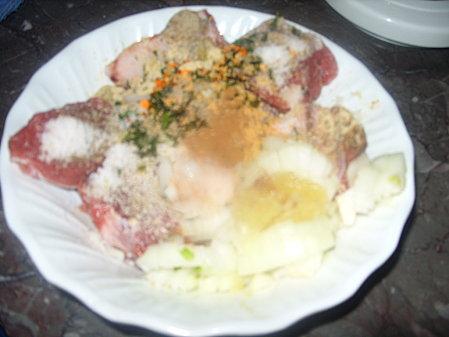 Tajine de veau aux carottes et petis pois frais SS852159.JPG