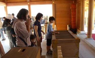 Pourquoi le riche Japon accorde si peu de valeur à la vie
