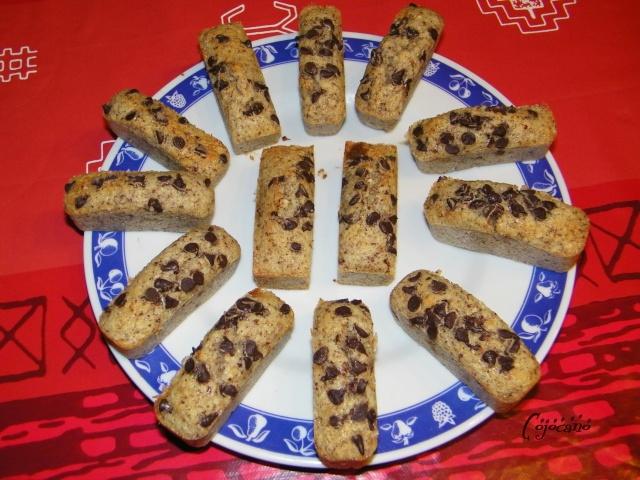 FINANCIERS CHOCO NOISETTE http://i69.servimg.com/u/f69/11/69/53/34/101_0723.jpg