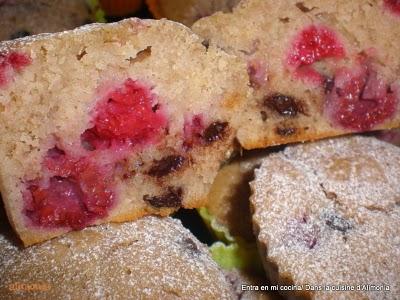 Muffins frambuesas-pepitas chocolate negro / Muffins aux framboises et pepites de chocolat noir