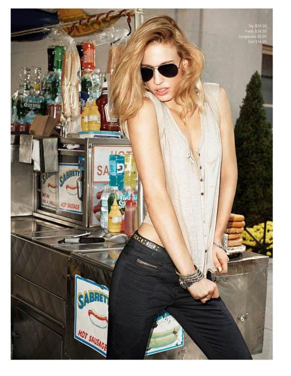 Terry Richardson for H&M; Magazine !
Allez vite le... Terry Richardson for H&M; Magazine !
Allez vite le...