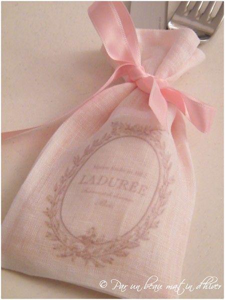 RECEPTION ...Dehors, dedansEn Famille ou entre amisOn att... DSCF3001