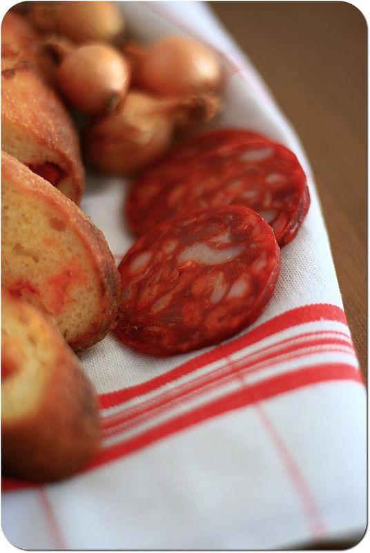 Pain sans gluten chorizo et oignons Pain_au_chorizo_2