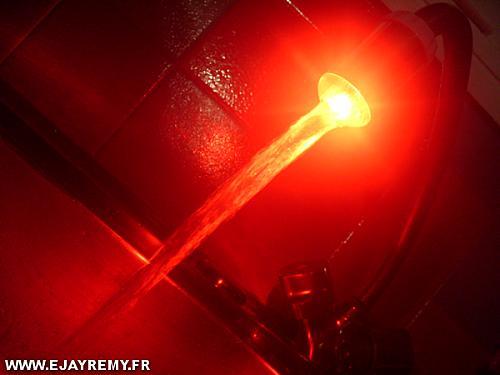 Geek - Lampe pour robinet test2