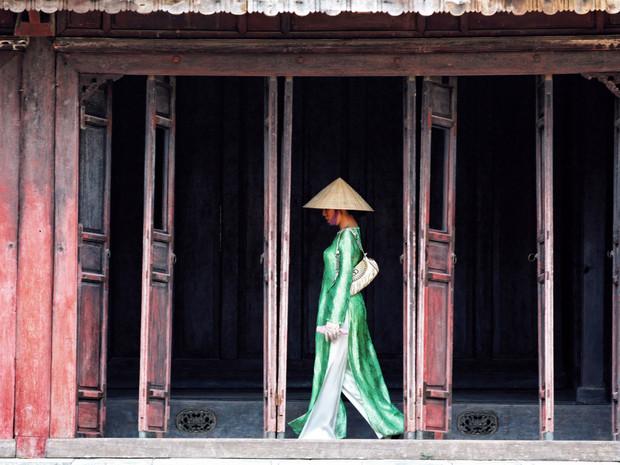 Dans une galerie à Hué, au Vietnam Dans une galerie à Hué, au Vietnam